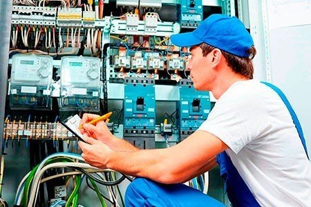 فنى كهربائى الازدهار بالرياض